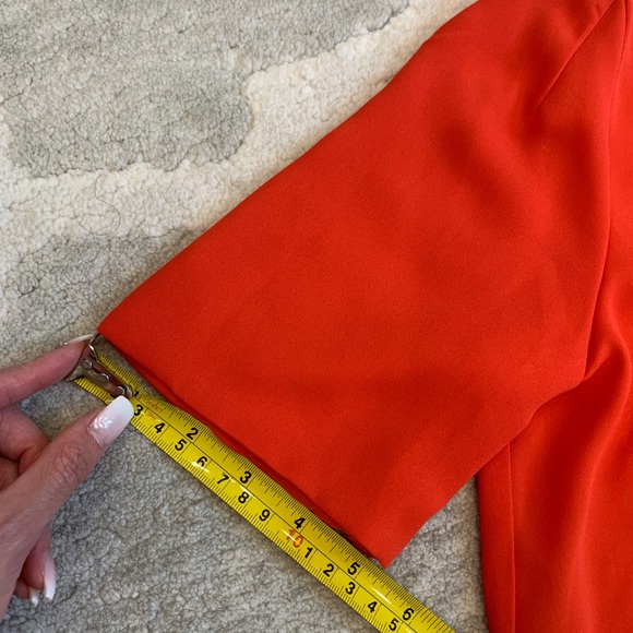 Aritzia Babaton Randy Blouse - Picture 13 of 13